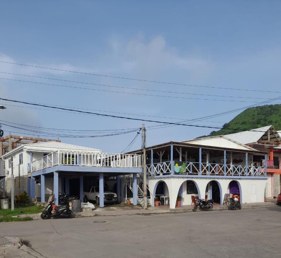Posada Lia Centro Providencia  ภายนอก รูปภาพ